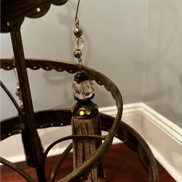 Vintage Spiral Metal Tree - Picture 4 of 6